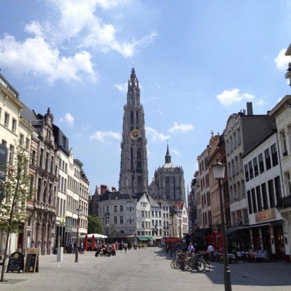 Living History - Suikernest Aparthotel Antwerpen Eksteriør bilde
