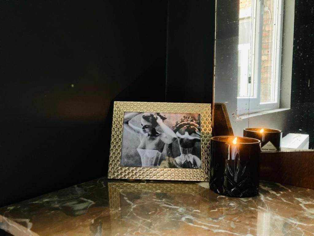 Living History - Suikernest Aparthotel Antwerpen Eksteriør bilde
